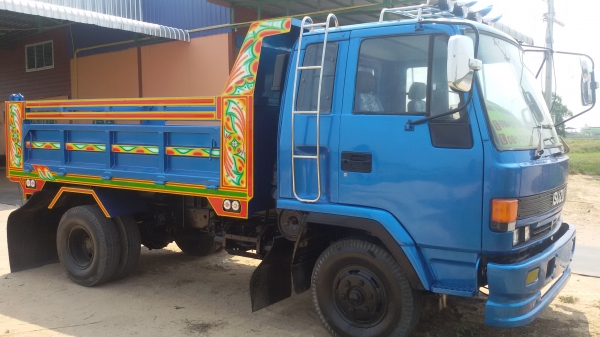 isusu  ร็อคกี้ 175