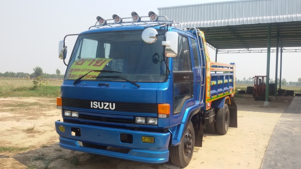 isusu  ร็อคกี้ 175