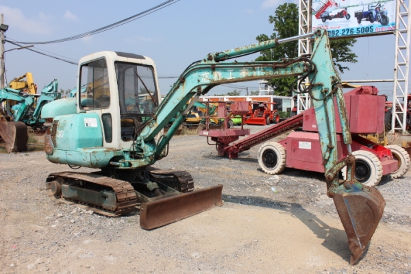 Komatsu PC30-7 หัวเก๋ง เก่านอกพร้อมเก็บงานสีและของเหลวให้ครับ