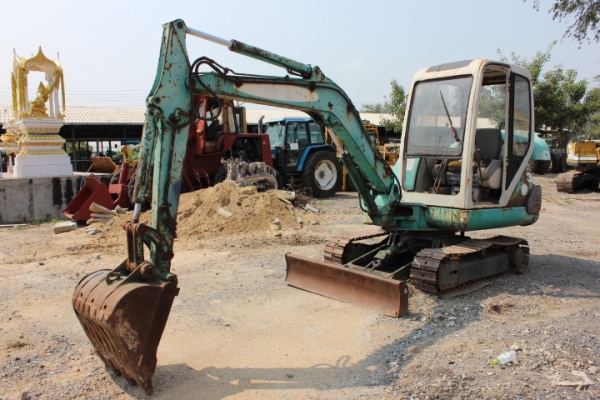 Komatsu PC30-7 หัวเก๋ง เก่านอกพร้อมเก็บงานสีและของเหลวให้ครับ