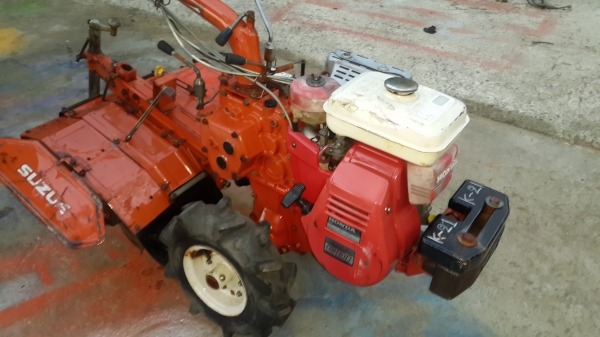 รถพรวนดิน สาดออกข้าง K - 21