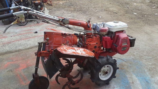 รถพรวนดิน สาดออกข้าง K - 21