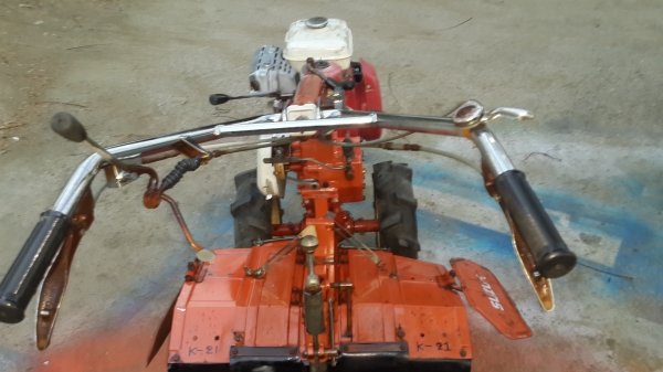 รถพรวนดิน สาดออกข้าง K - 21