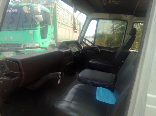 หัวรถฮีโน่ 3 ใบปัด หัวเพิ่งยกลง หัวรถฮีโน่ 3 ใบปัด หัวเพิ่งยกลง