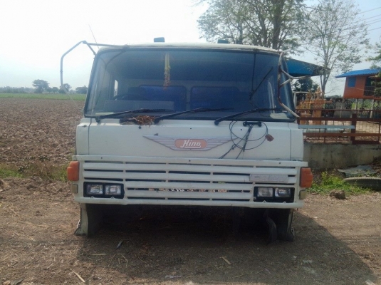 หัวรถฮีโน่ 3 ใบปัด  หัวเพิ่งยกลง