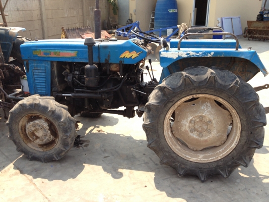 แทรคเตอร์ CHAMP 304 SLX แทรคเตอร์ CHAMP 304 SLX