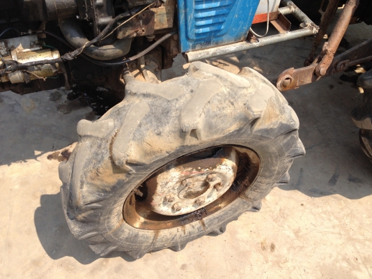 แทรคเตอร์ CHAMP 304 SLX