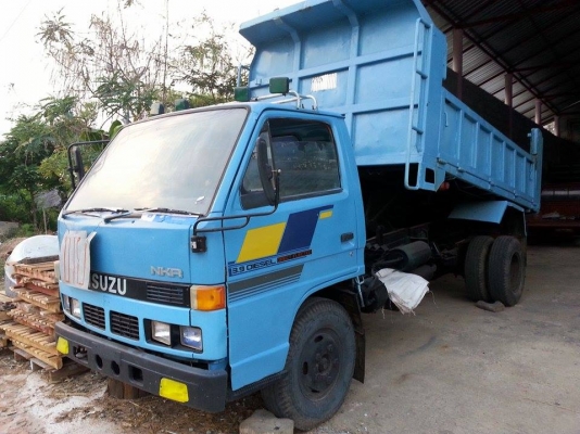 ขาย6ล้อ ดั้มISUZU NKR 110แรง เครื่องดี คัชซีสวย ยางดี ภายในสวย สภาพพร้อมใช้งาน เอกสารพร้อมโอน สนใจโทร 090-8588220คุณนะ 093-3258446คุณบิวตี้ ID:narong498 หรือ www.truck.in.th/498 หรือfb:ณรงค์ ซื้อขายรถมือสอง(เว็บไซต์ส่วนตัว)