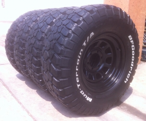 ล้อกระทะ16 ลาย Rock พร้อมยาง BF goodrich KM2 285/75/16