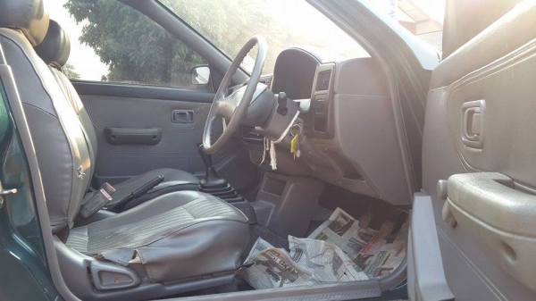 ขาย Nissan nv ปี 39 สีเขียวสวยๆ ราคา 49,000 บาท +++++++++