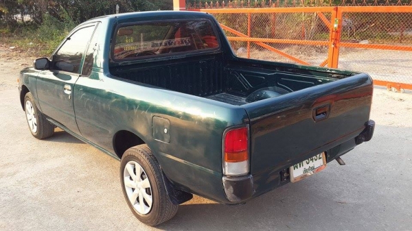 ขาย Nissan nv ปี 39 สีเขียวสวยๆ ราคา 49,000 บาท +++++++++