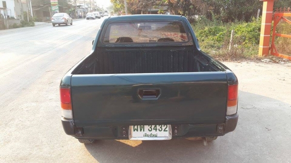 ขาย Nissan nv ปี 39 สีเขียวสวยๆ ราคา 49,000 บาท +++++++++