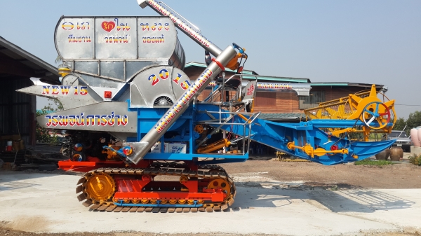 ขายรถเกี่ยวข้่าว