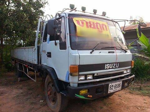 ขาย6ล้อ ร็อกกี้FRR 175แรง พ.เพาเวอร์ เบรกทิฟฟี่ ยาง900R20 มีคอกเหล็กให้ เครื่องดี คัชซีสวย ยางดี ภายในสวย สภาพพร้อมใช้งาน เอกสารพร้อมโอน สนใจโทร 090-8588220คุณนะ 093-3258446คุณบิวตี้ ID:narong498 หรือ www.truck.in.th/498 หรือfb:ณรงค์ ซื้อขายรถมือสอง(เว็บไ