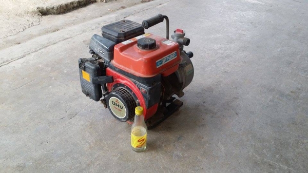 ปั๊มน้ำเก่าญี่ปุ่น  MITSUBISHI   รุ่น  GM9IP  เครื่องยนต์ติดง่าย สภาพพร้อมใช้งาน