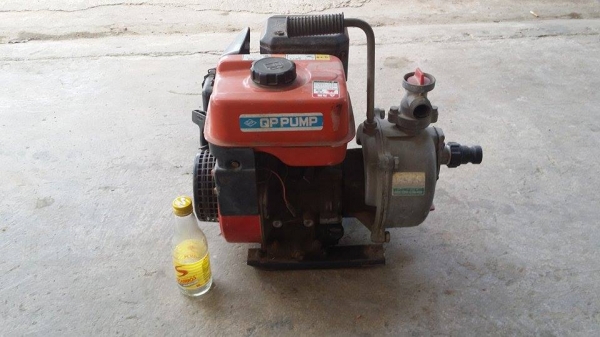 ปั๊มน้ำเก่าญี่ปุ่น  MITSUBISHI   รุ่น  GM9IP  เครื่องยนต์ติดง่าย สภาพพร้อมใช้งาน
