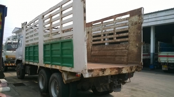 ขาย 10 ล้อ 2 เพลาไม่ดั้ม UD CWM430M มีระบบลากพ่วง เครื่อง PE6-T 280 แรงม้า คัสซีสวยตลอดเส้น จัดแนนซ์ได้ทั้งงวดเดือน-งวดปีครับ