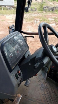 ขายรถไถ new holland 7840 ขายรถไถ new holland 7840