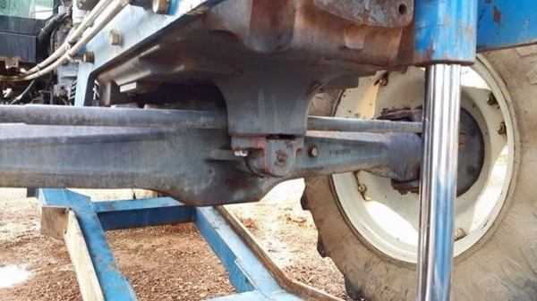 ขายรถไถ new holland 7840 ขายรถไถ new holland 7840