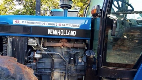 ขายรถไถ new holland 7840 ขายรถไถ new holland 7840