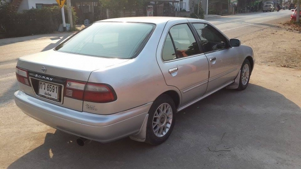 ขาย Nissan Sunny super saloon ปี42 ติดแก็ส lpg ราคา 68,000 บาท ++++++++++