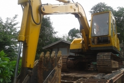 ขายแบคโคKOMATSU 80-2 เครื่องเดิม ปั้มเดิม เอวแน่น ไม่โหลด ทำงานเร็ว โซ่ดี บูมอาร์มดี สภาพพร้อมใช้งาน สนใจโทร090-8588220คุณนะ 093-3258446คุณบิวตี้ ID:narong498 หรือwww.truck.in.th/498