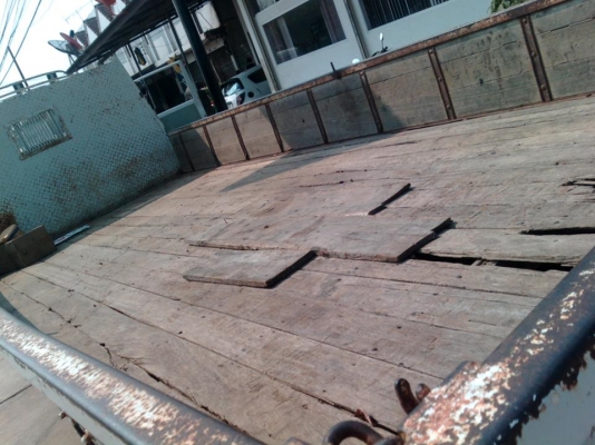 ขาย 6 ล้อ isuzu ks110 เครื่องดี คัทซีสวย ขาย 6 ล้อ isuzu ks110 เครื่องดี คัทซีสวย