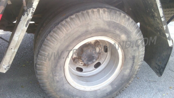 รถบรรทุก 6 ล้อติดตั้งก๊าซ NGVและCNG ยี่ห้อ ISUZU  NPR 130 แรงม้า กระบะคาร์โก้ ความยาวกระบะ5เมตร