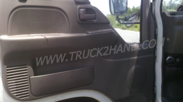 รถบรรทุก 6 ล้อติดตั้งก๊าซ NGVและCNG ยี่ห้อ ISUZU  NPR 130 แรงม้า กระบะคาร์โก้ ความยาวกระบะ5เมตร