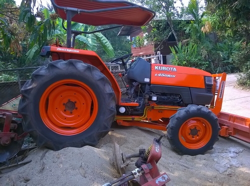 ขายรถไถ 45 แรง Di 325000 บาท