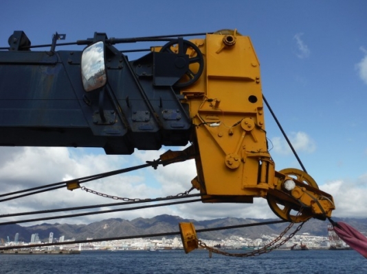 (ของเข้าเดือนนี้ครับ) รถเครน TR200M-4-00*** ปี 1990 Tel : 098-858-5524 สามภพ ครับ