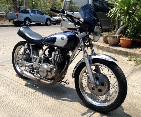 Yamaha SR400 เอาใว้ไปทำอะไหร่