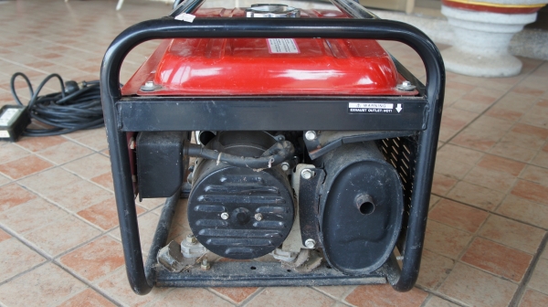 เครื่องปั่นไฟ TAYO LT 2500 B พร้อมสายไฟ 10 เมตร