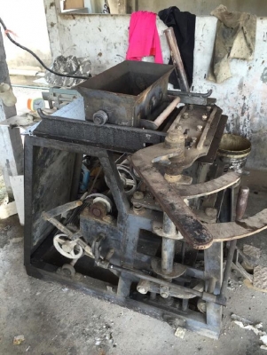 ขายเครื่องอัดบล็อก รวมเครื่องโม่ รวมมอเตอร์ 3 เฟส ติดต่อ 081-2990958/089-8368497 (เจ้าของขายเอง) ขายเครื่องอัดบล็อก รวมเครื่องโม่ รวมมอเตอร์ 3 เฟส ติดต่อ 081-2990958/089-8368497 (เจ้าของขายเอง)