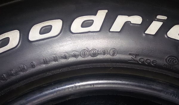 ยาง BF all 265 75 16 มี 2 เส้น ยาง BF all 265 75 16 มี 2 เส้น