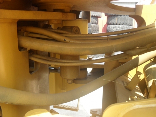 ขายรถตักล้อยาง CAT 966F มือสอง