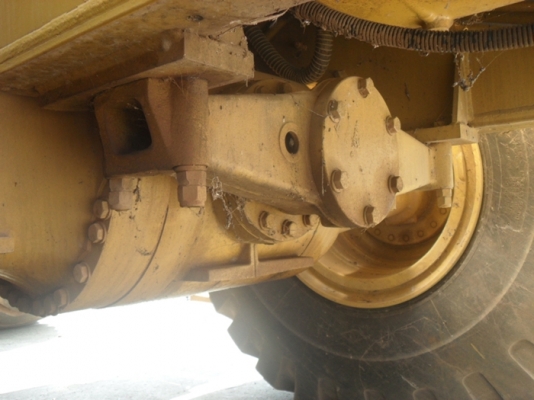 ขายรถตักล้อยาง CAT 966F มือสอง