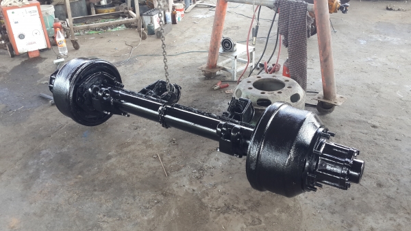 ขาย เพลาตัวลูกพ่วง แท่นแหนบ 3 นิ้วครับ