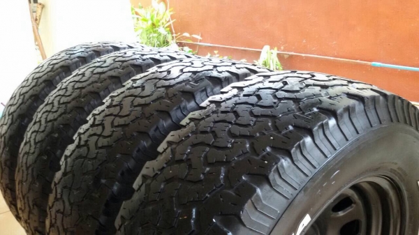 ขายล้อกะทะลาย rock 17 พร้อมยาง bf all