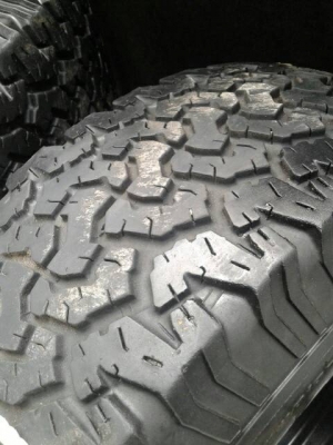 ขายยาง BF all 265/75/16  พร้อมล้อte37x