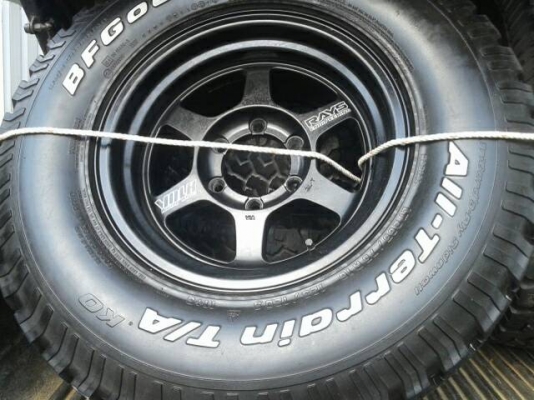 ขายยาง BF all 265/75/16  พร้อมล้อte37x