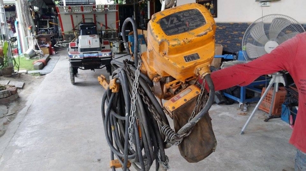 รอกไฟฟ้าเก่าญี่ปุ่น KITO   1/2 TON  สภาพดี พร้อมใช้งาน