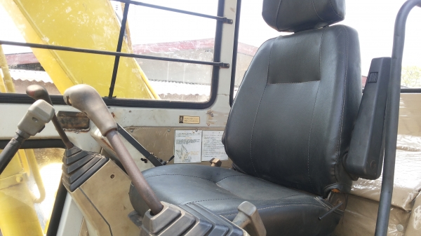 ขายด่วน รถแม็คโคร ขายด่วน รถแม็คโคร