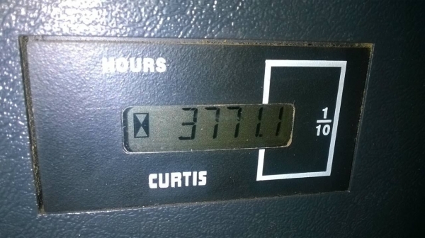 ขายแบคโฮ HYUNDAI 220-9S ออกห้างจดทะเบียนปี 56 สภาพใหม่ป้ายแดง ใช้งานแค่ 3,000 กว่า ชม. สวยเต็มทุกอย่าง แอร์หนาว ราคาต่อรองได้ครับ