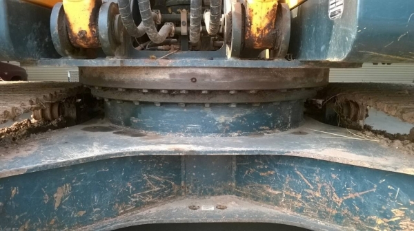 ขายแบคโฮ HYUNDAI 220-9S ออกห้างจดทะเบียนปี 56 สภาพใหม่ป้ายแดง ใช้งานแค่ 3,000 กว่า ชม. สวยเต็มทุกอย่าง แอร์หนาว ราคาต่อรองได้ครับ