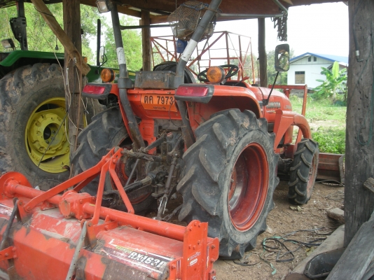รถไถ KUBOTA L3608