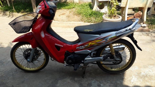 เวฟr สี แดงเทา ปี48 กุญแจใหญ่ เวฟr สี แดงเทา ปี48 กุญแจใหญ่