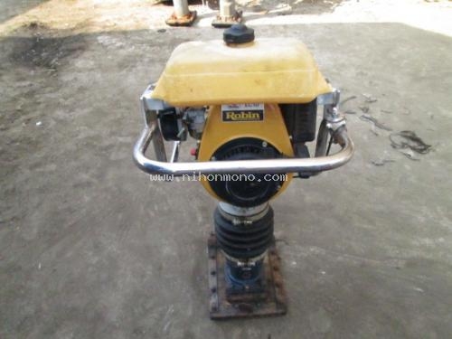 เครื่องตบดิน KOMATSU BR-65 รหัสสินค้า : 80802230 หรือเพิ่มเติมไดที่ www.nihonmono.com เครื่องตบดิน KOMATSU BR-65 รหัสสินค้า : 80802230 หรือเพิ่มเติมไดที่ www.nihonmono.com
