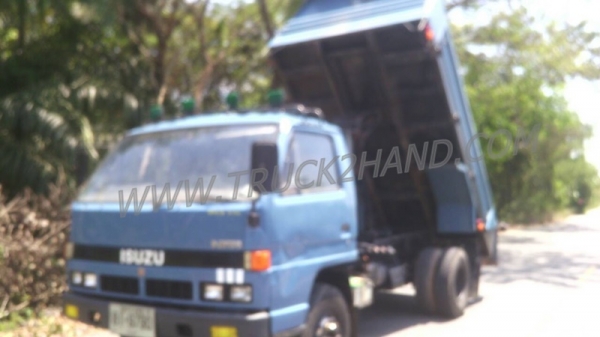 รถบรรทุก 6 ล้อดัมพ์ ISUZU NPR 115 แรงม้า กระบะดั้มสามมิตร  พวงมาลัยพาวเวอร์
