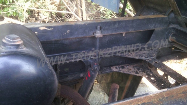 รถบรรทุก 6 ล้อดัมพ์ ISUZU NPR 115 แรงม้า กระบะดั้มสามมิตร  พวงมาลัยพาวเวอร์